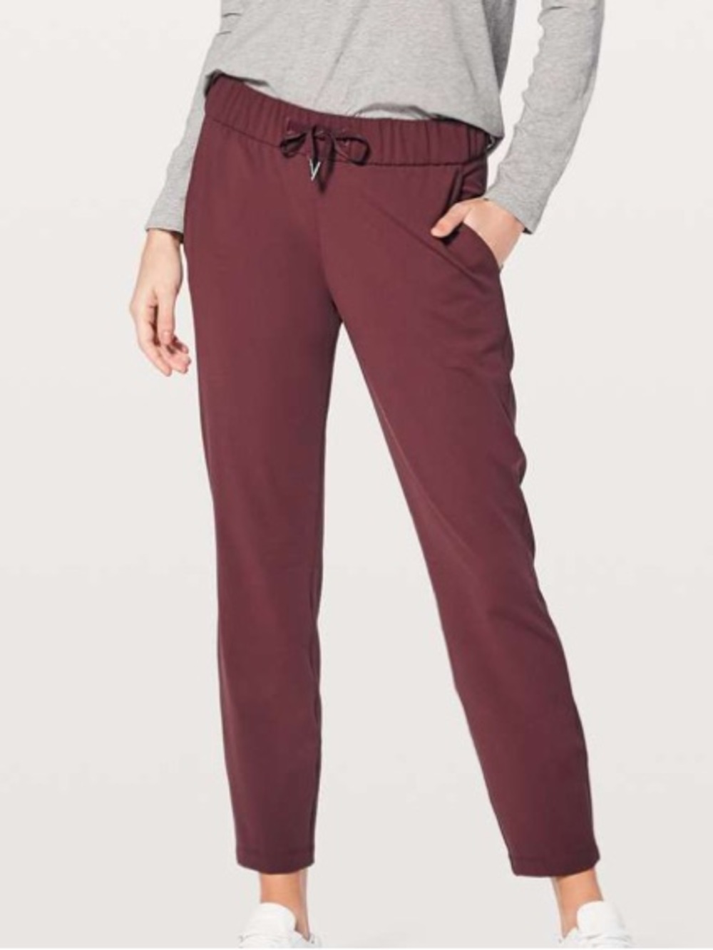 Lululemon “on the fly pant” 28” size 6 “redwood”